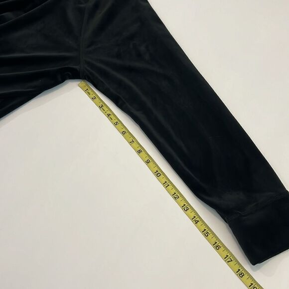 DKNY Sport Women’s Black Velour Raglan Sleeve Pullover Long Sleeve Size Medium - Picture 6 of 8